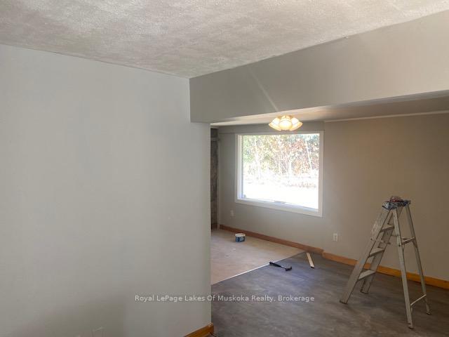 Photo 2 of 590 Pinedale Road, Gravenhurst, Muskoka (S) — HOMEH