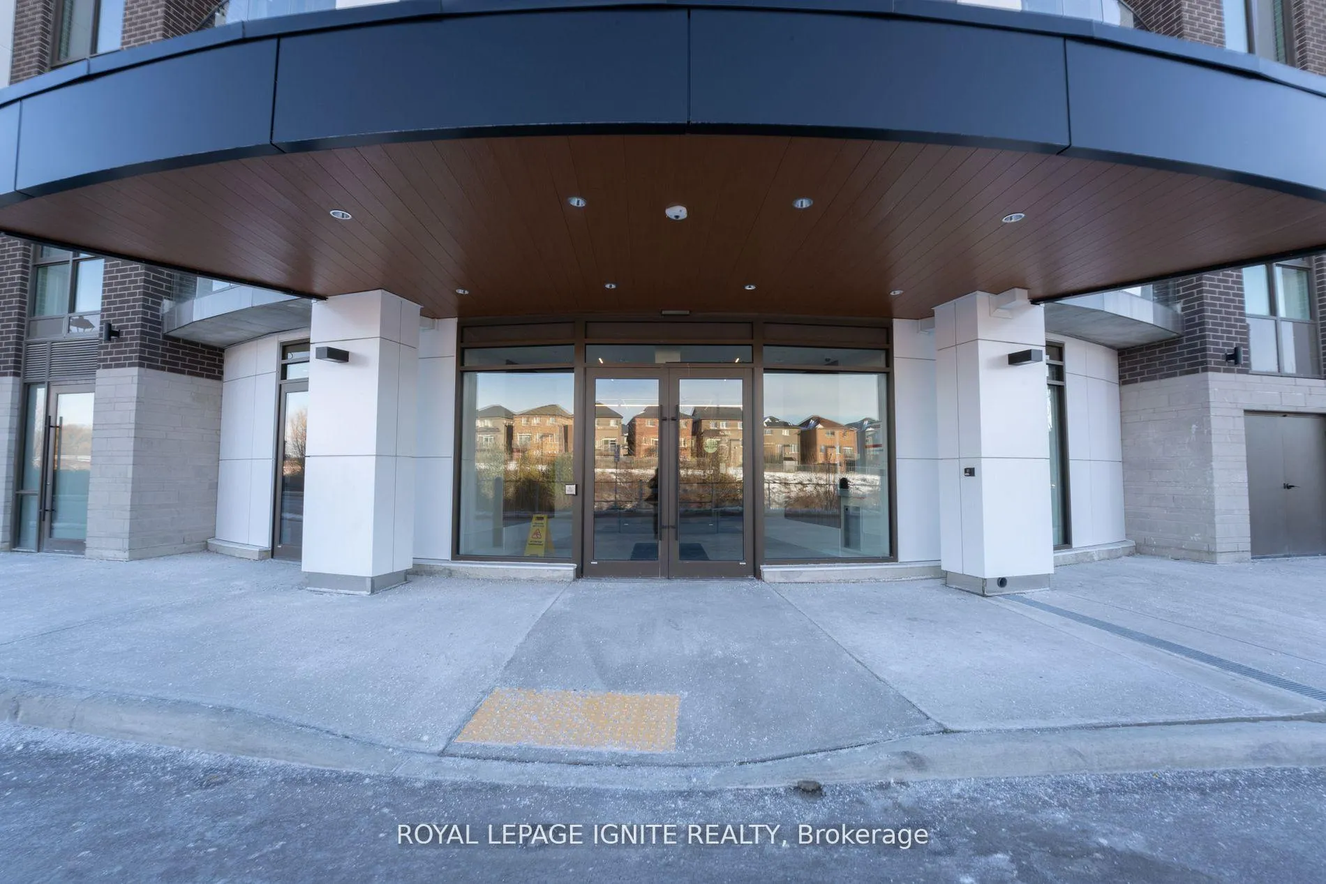 Photo 7 of Unit 415, 385 Arctic Red Drive, Oshawa, Windfields — HOMEH
