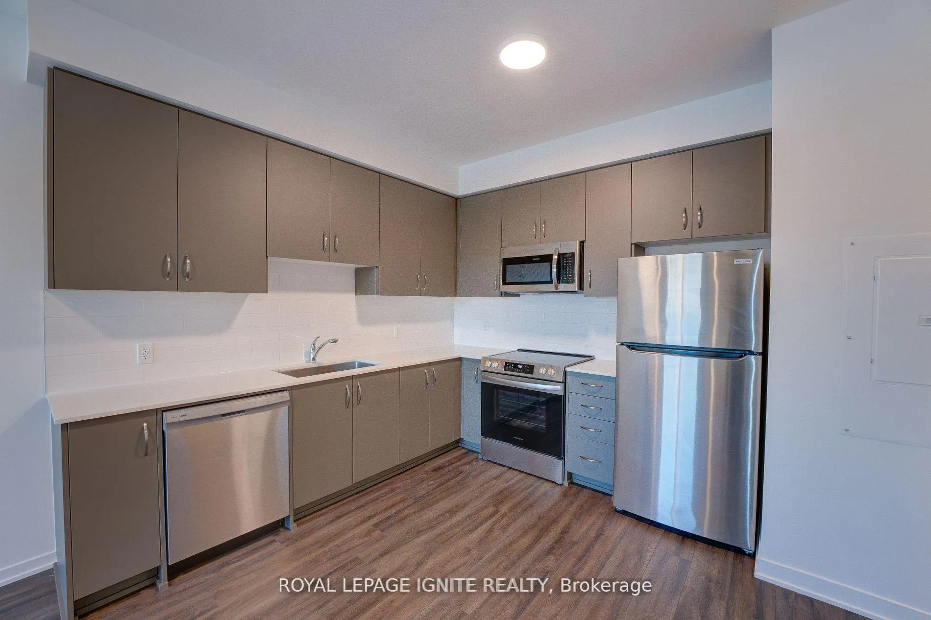 Photo 17 of Unit 415, 385 Arctic Red Drive, Oshawa, Windfields — HOMEH