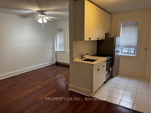 Photo 2 of Unit 7, 849 Broadview Avenue E, Toronto, Danforth — HOMEH