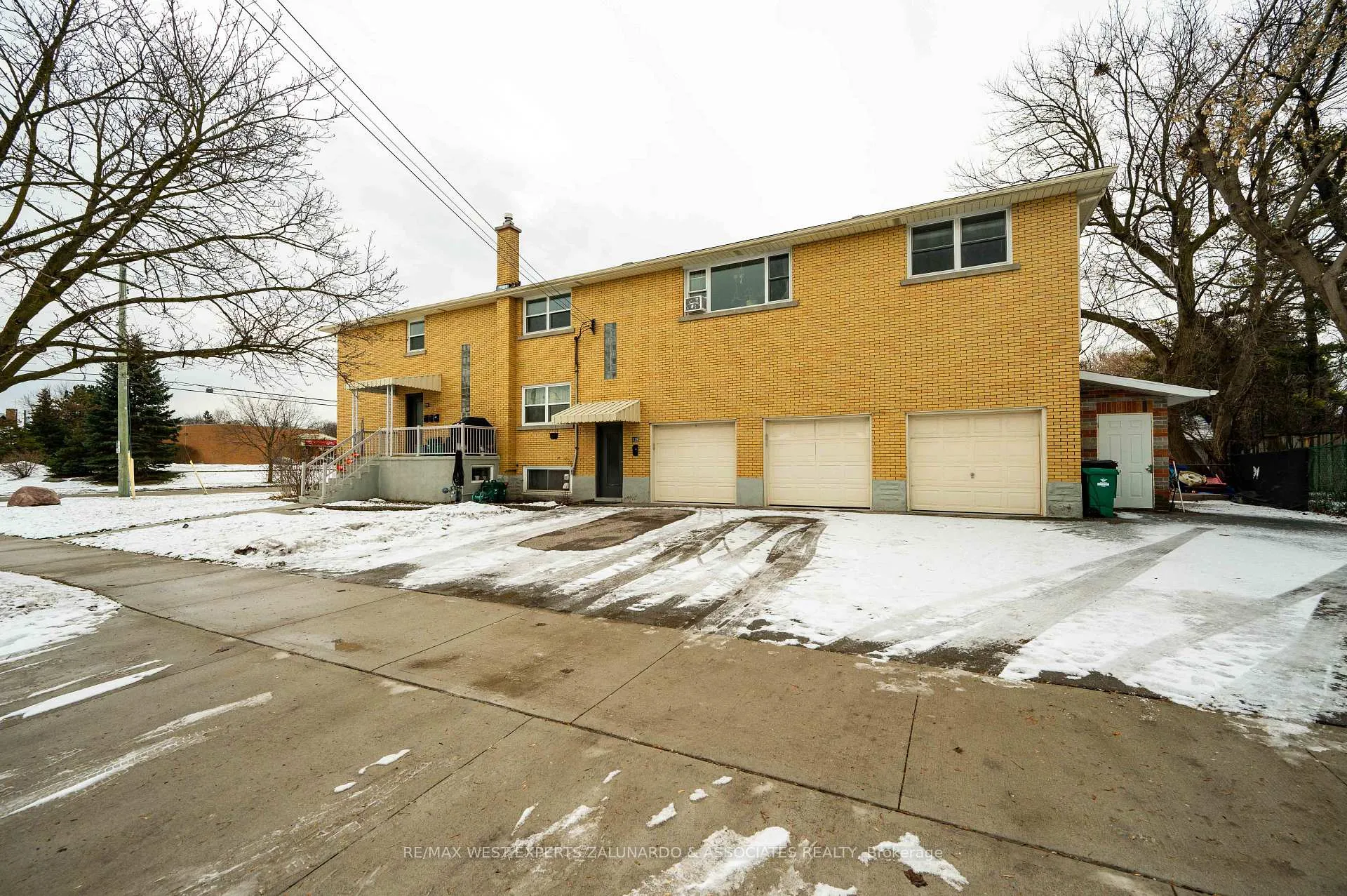 Front of Unit 2, 230 Sherwood Avenue