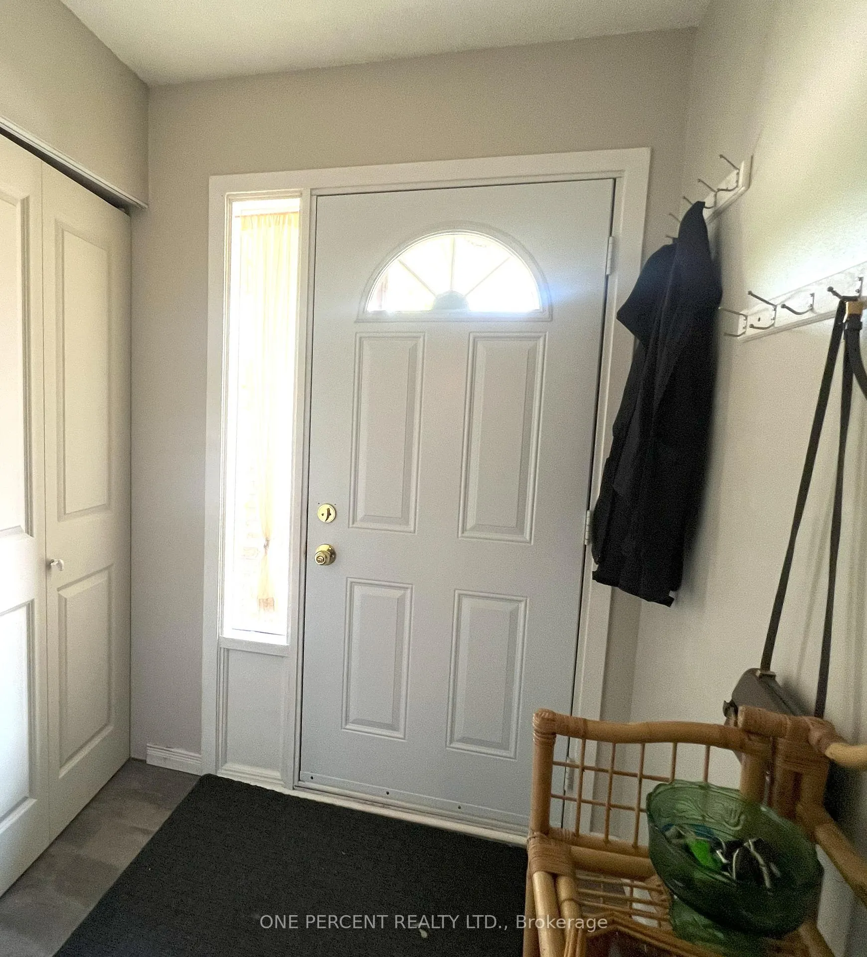 Photo 2 of Unit 2, 1330 Trowbridge Drive W, Oshawa, Centennial — HOMEH