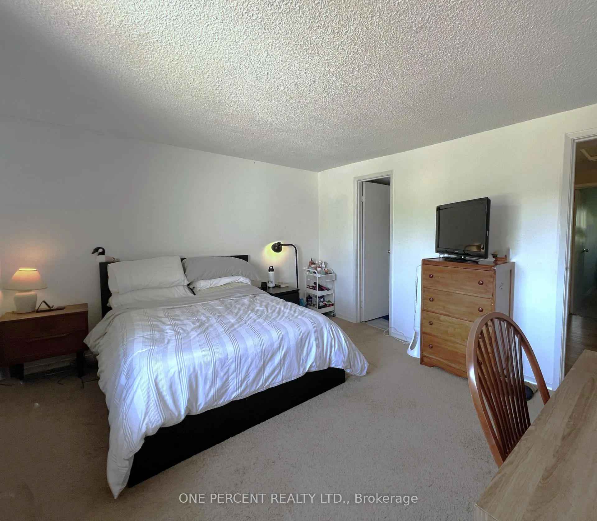 Photo 13 of Unit 2, 1330 Trowbridge Drive W, Oshawa, Centennial — HOMEH