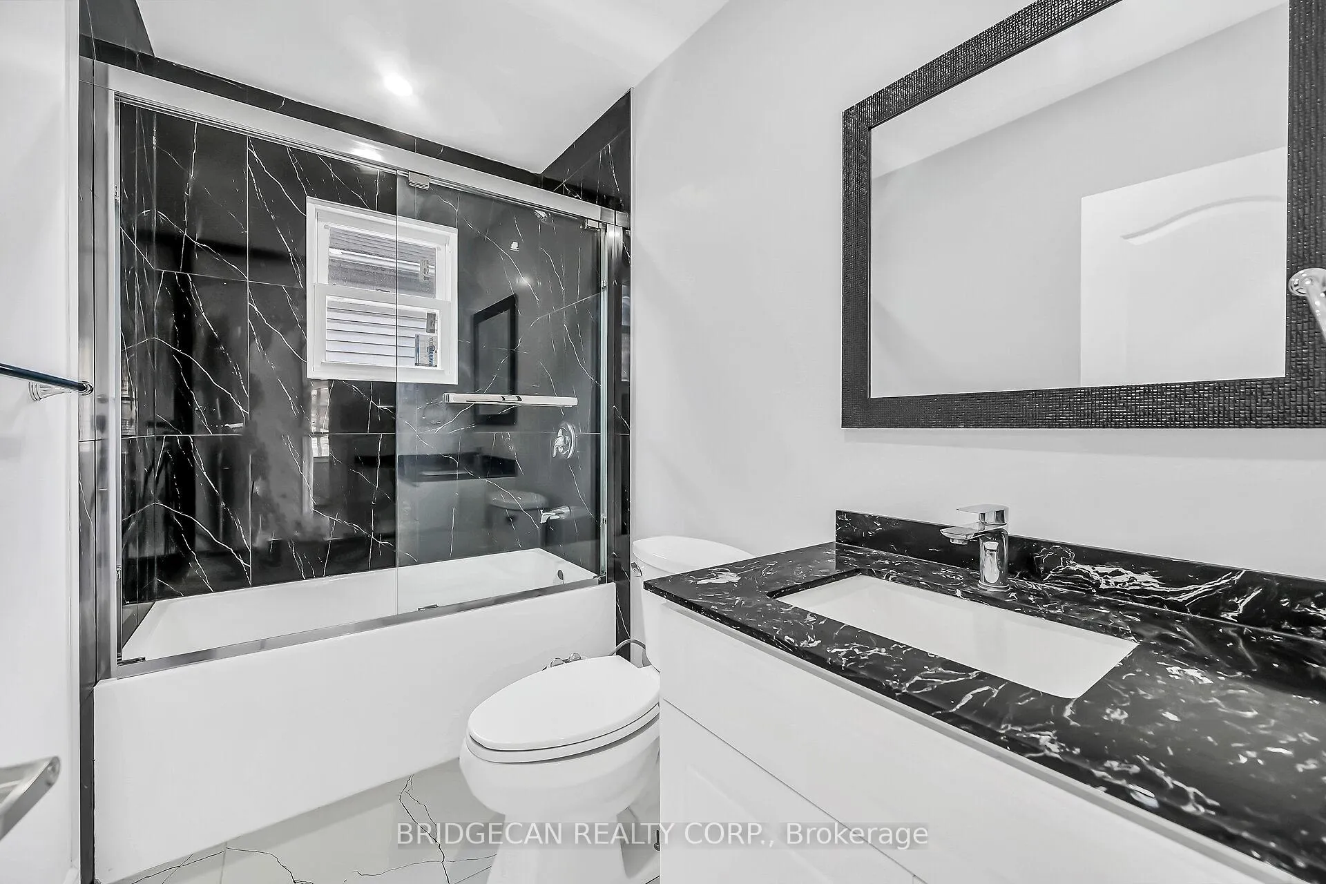 Photo 14 of 220 Grenfell Street, Hamilton, Crown Point — HOMEH
