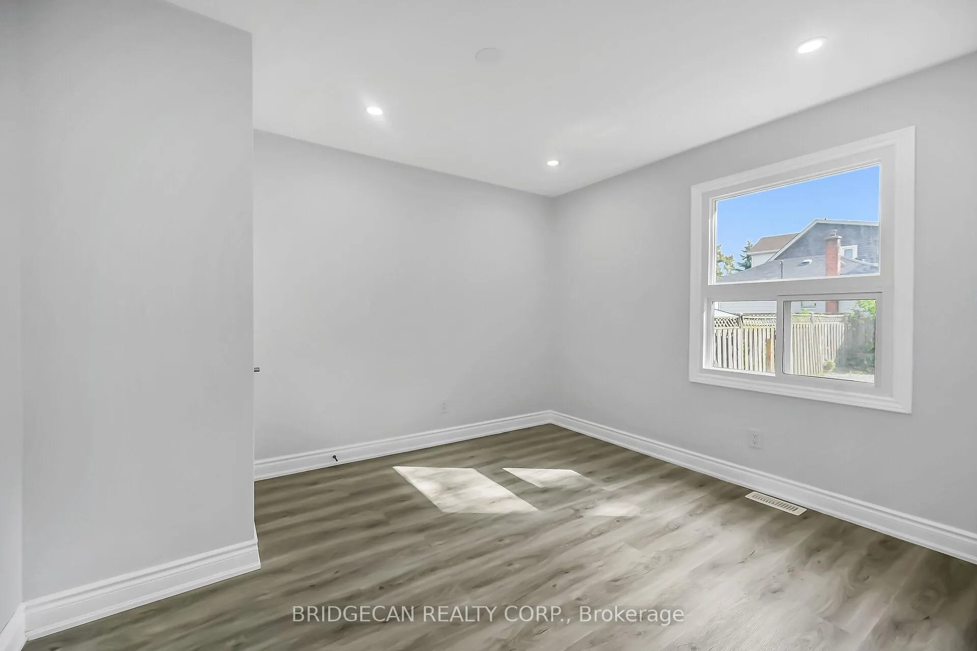 Photo 21 of 220 Grenfell Street, Hamilton, Crown Point — HOMEH