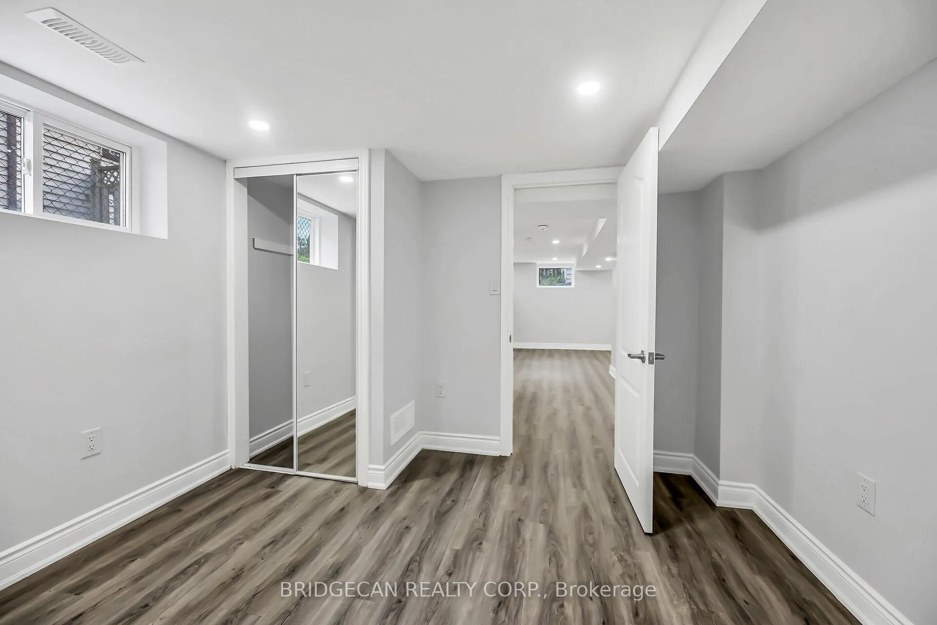 Photo 32 of 220 Grenfell Street, Hamilton, Crown Point — HOMEH
