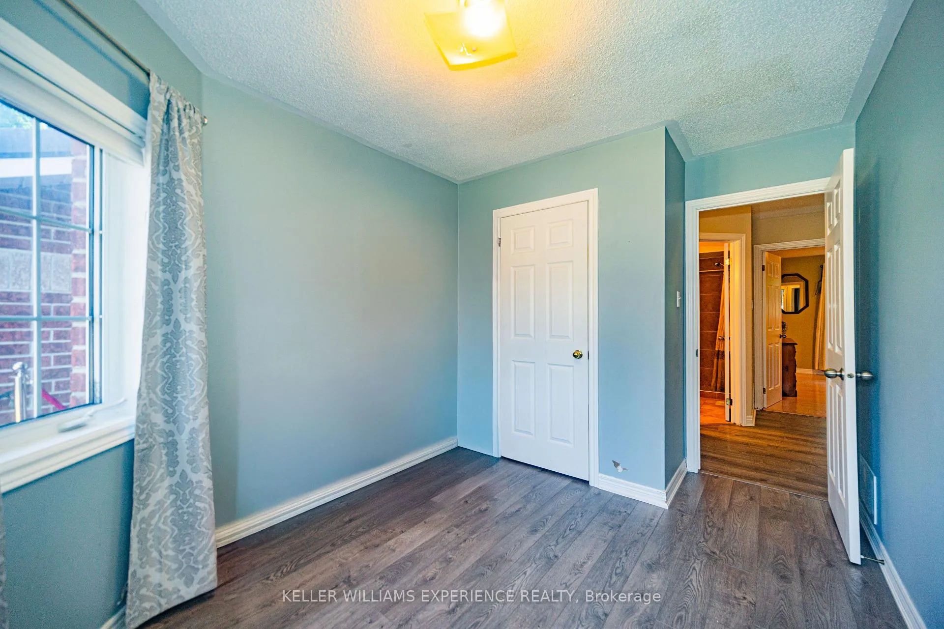 Photo 19 of 8 Kell Place, Barrie, Innis-Shore — HOMEH