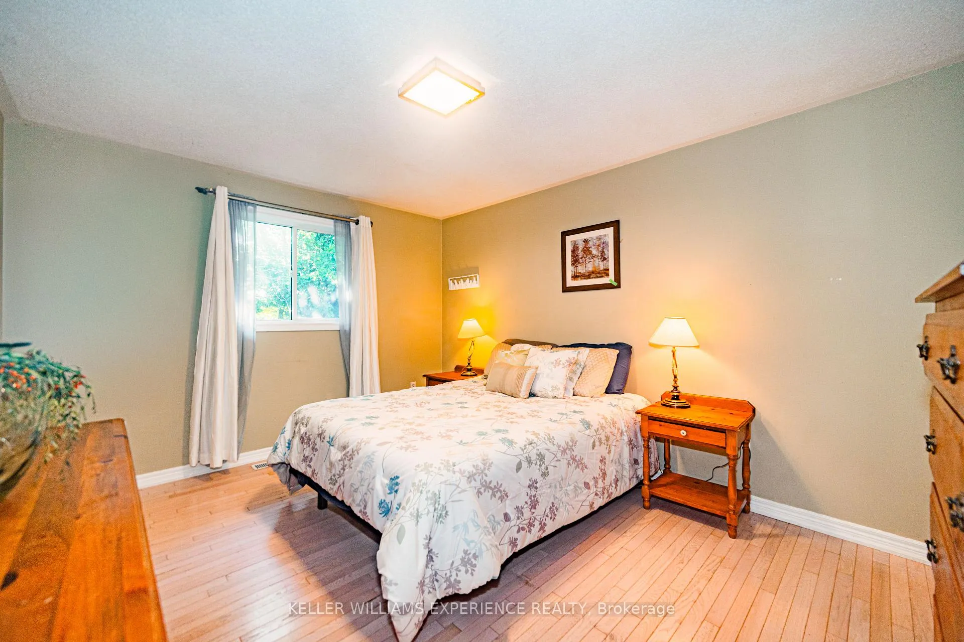Photo 24 of 8 Kell Place, Barrie, Innis-Shore — HOMEH