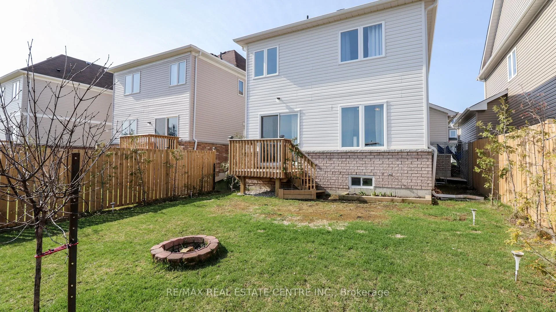 Photo 5 of 67 Todd Crescent, Southgate — HOMEH