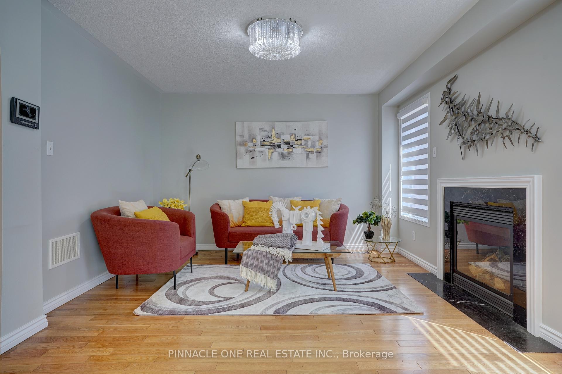 Photo 5 of 15 Thackery Drive, Ajax, Northeast Ajax — HOMEH