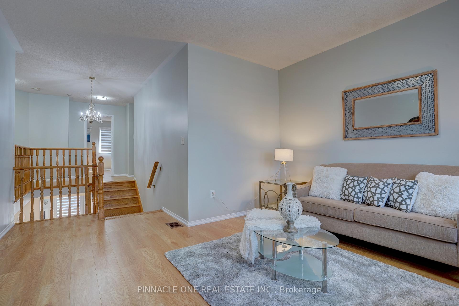 Photo 7 of 15 Thackery Drive, Ajax, Northeast Ajax — HOMEH