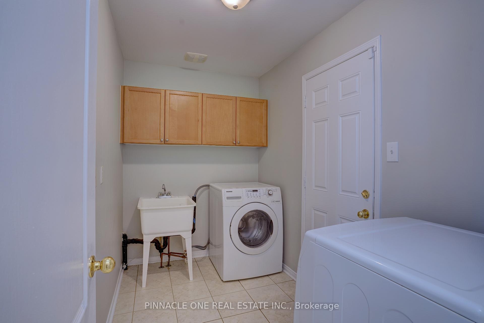 Photo 25 of 15 Thackery Drive, Ajax, Northeast Ajax — HOMEH
