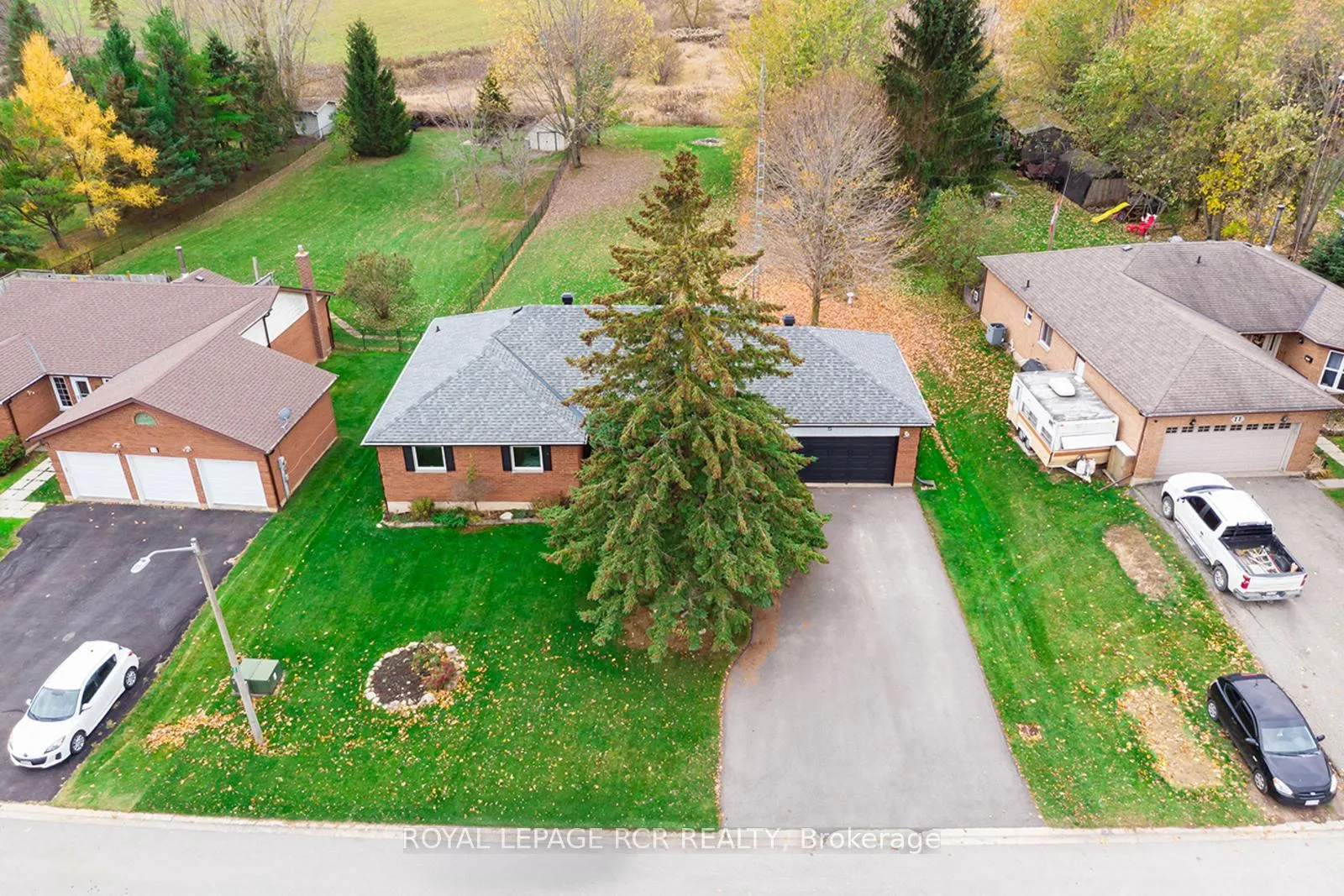 Photo 3 of 15 James Street, Amaranth, Rural Amaranth — HOMEH