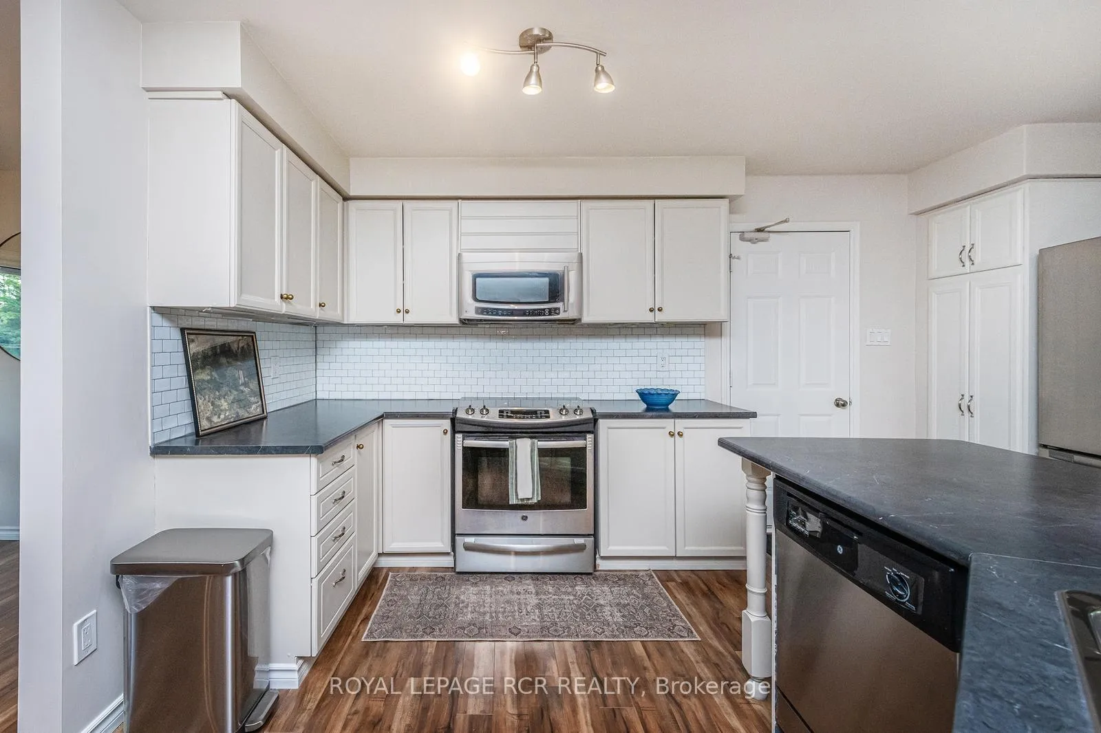 Photo 15 of 15 James Street, Amaranth, Rural Amaranth — HOMEH