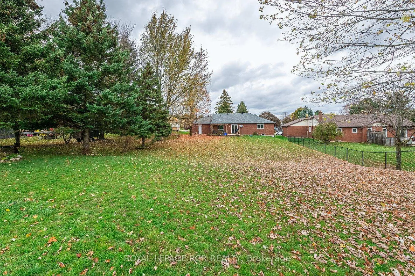Photo 39 of 15 James Street, Amaranth, Rural Amaranth — HOMEH