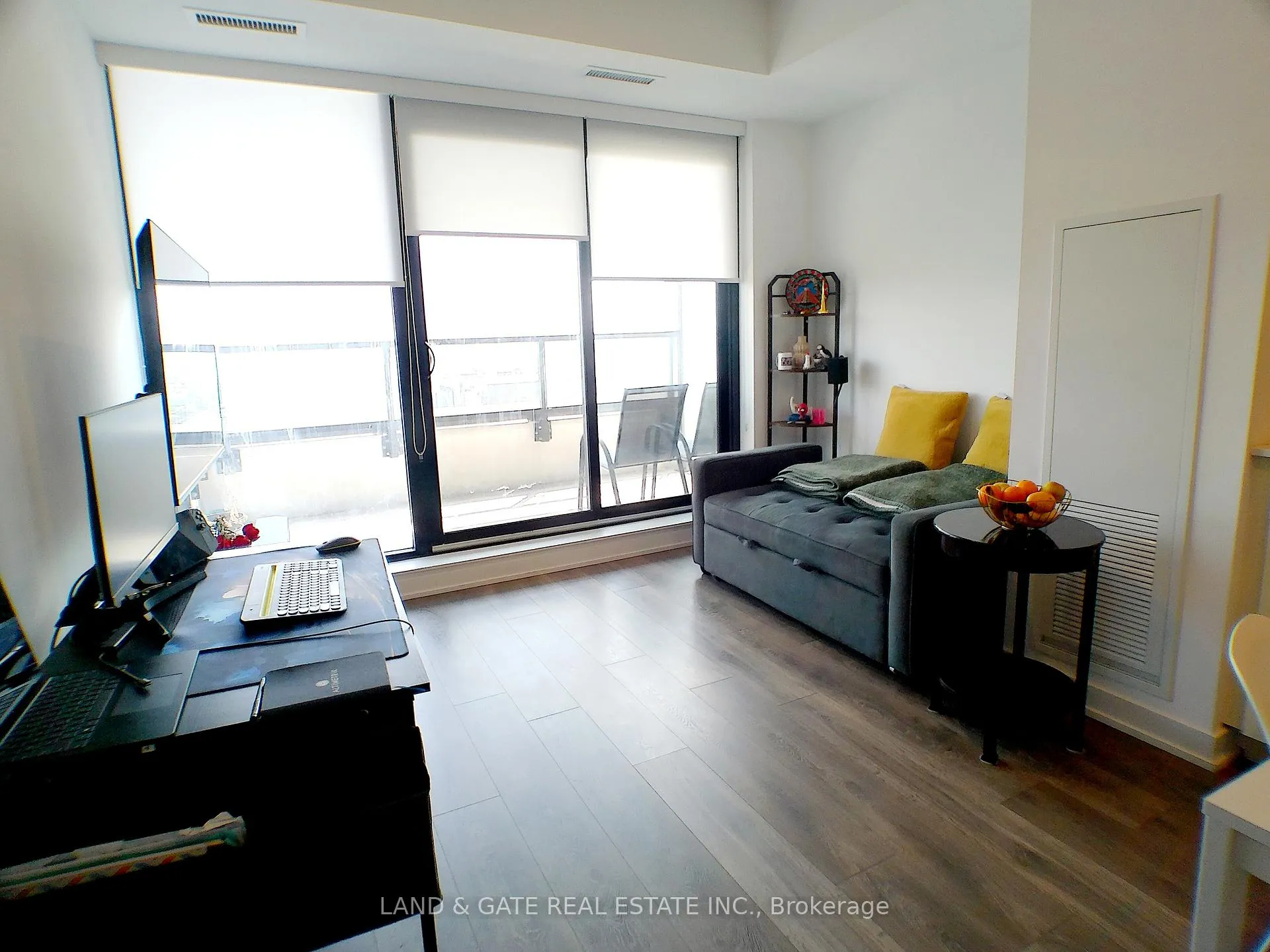 Photo 6 of Unit 705A, 1606 Charles Street, Whitby, Port Whitby — HOMEH
