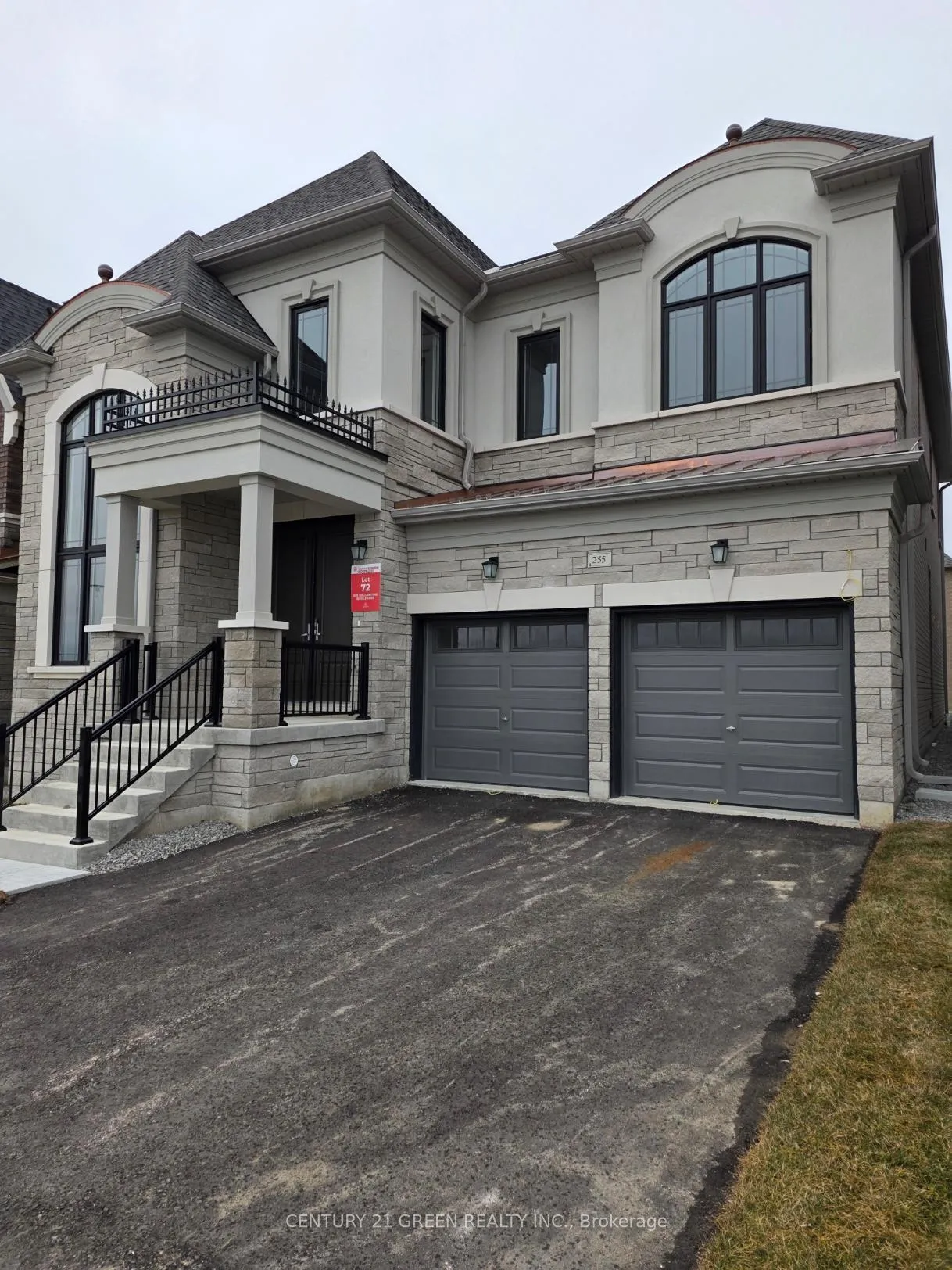 Photo 2 of 255 Ballantyne Boulevard, Vaughan, Vellore Village — HOMEH