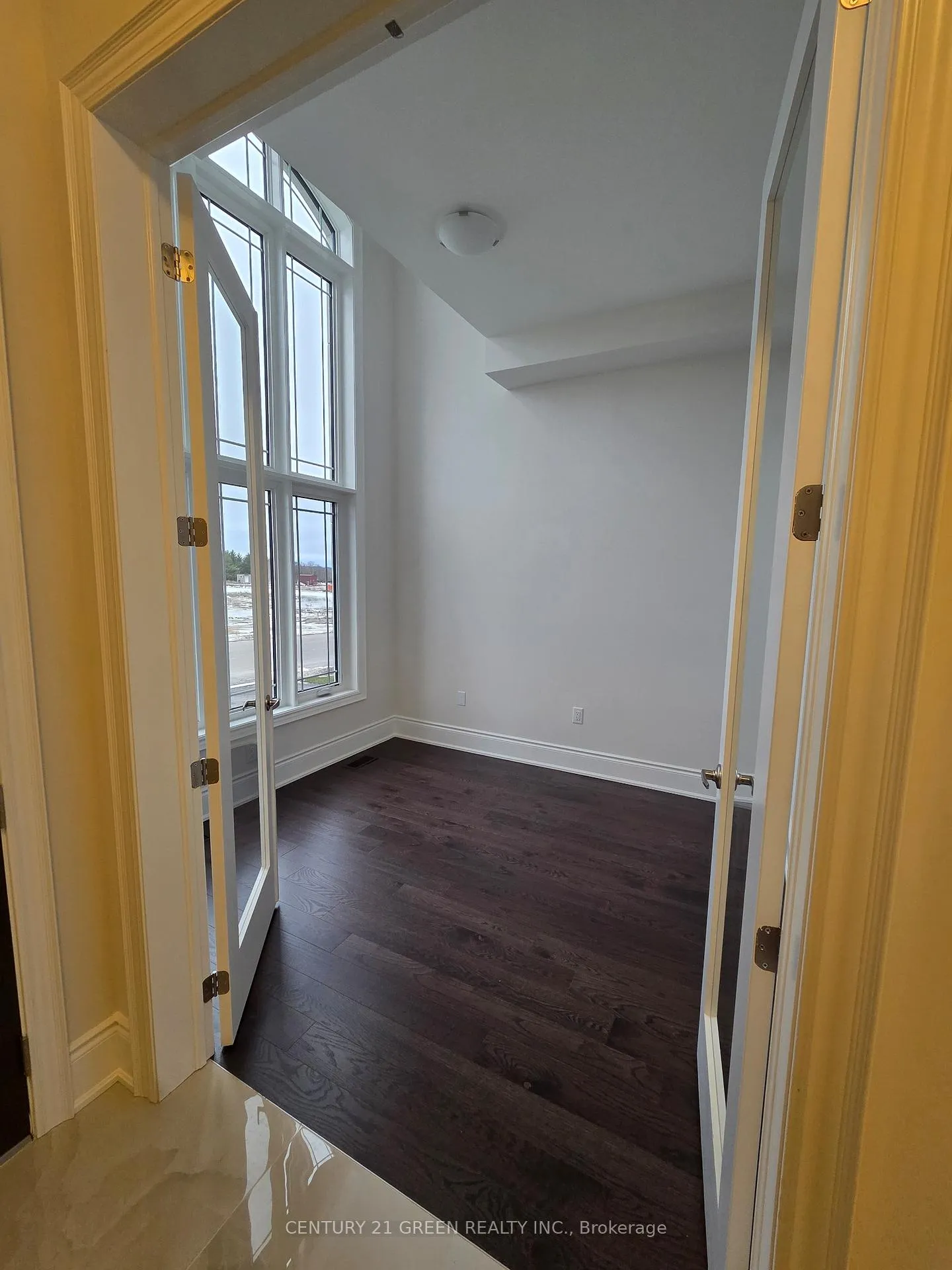 Photo 4 of 255 Ballantyne Boulevard, Vaughan, Vellore Village — HOMEH