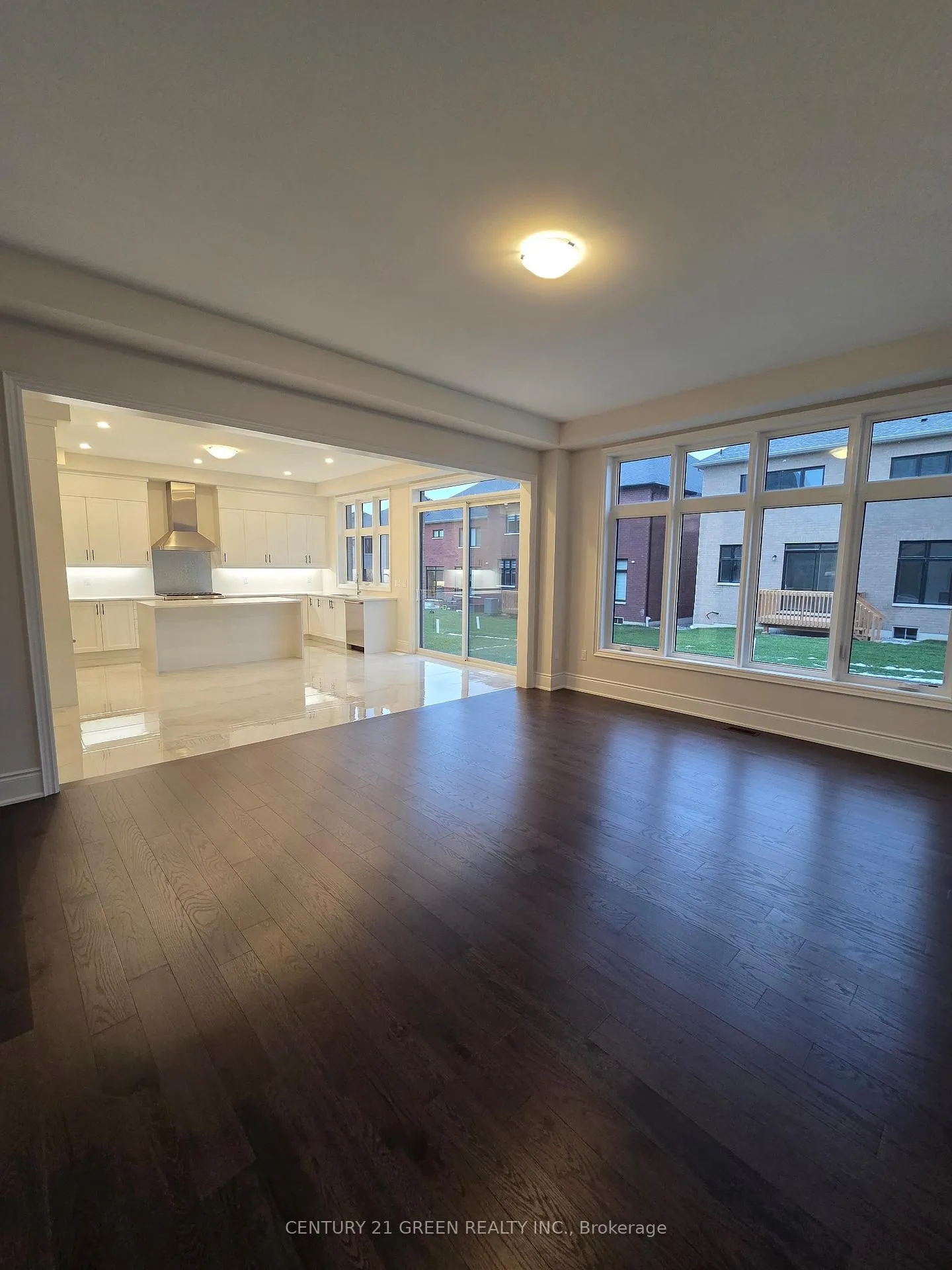 Photo 11 of 255 Ballantyne Boulevard, Vaughan, Vellore Village — HOMEH