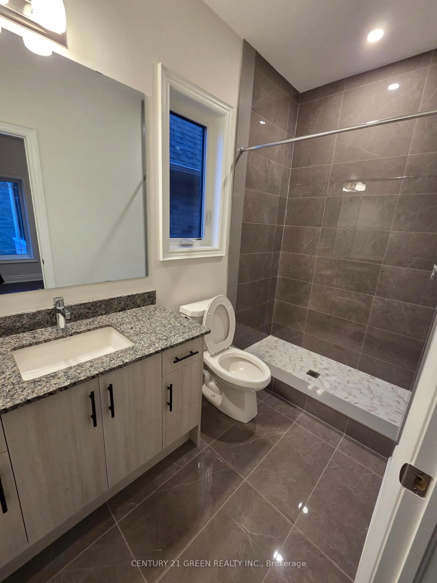 Photo 20 of 255 Ballantyne Boulevard, Vaughan, Vellore Village — HOMEH