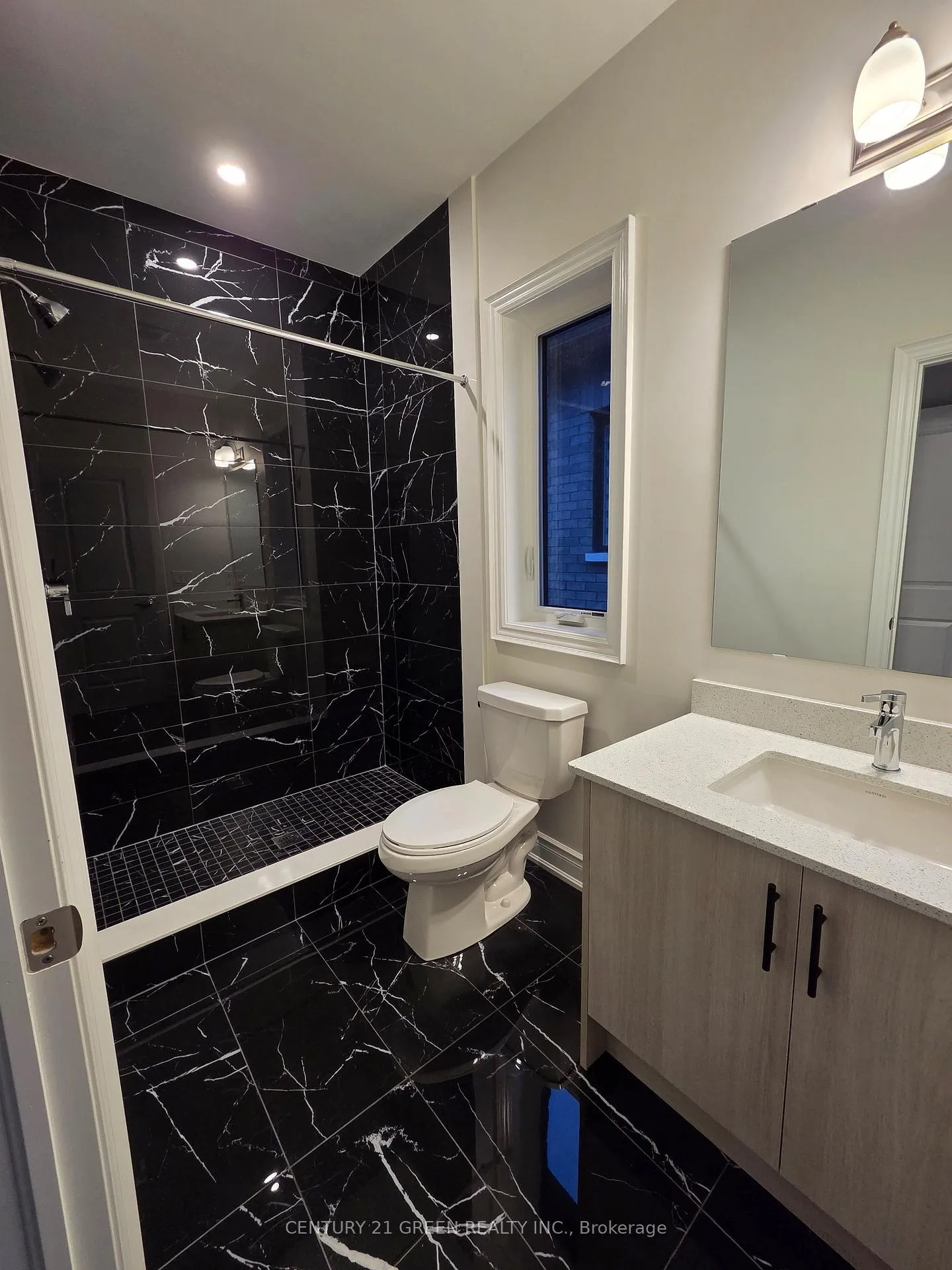 Photo 33 of 255 Ballantyne Boulevard, Vaughan, Vellore Village — HOMEH