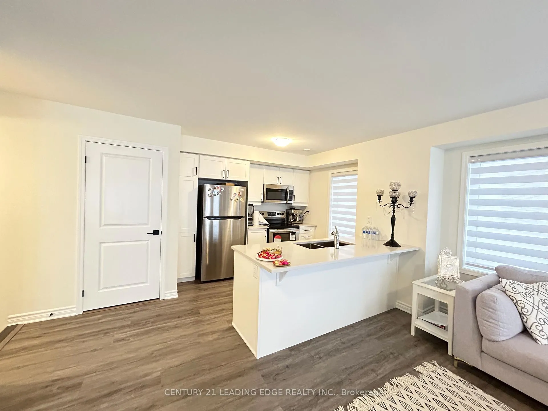 Photo 7 of 3378 Swordbill Street, Pickering, Rural Pickering — HOMEH