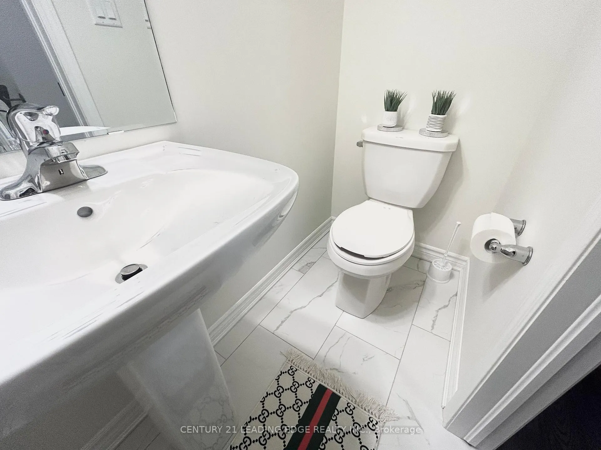 Photo 11 of 3378 Swordbill Street, Pickering, Rural Pickering — HOMEH