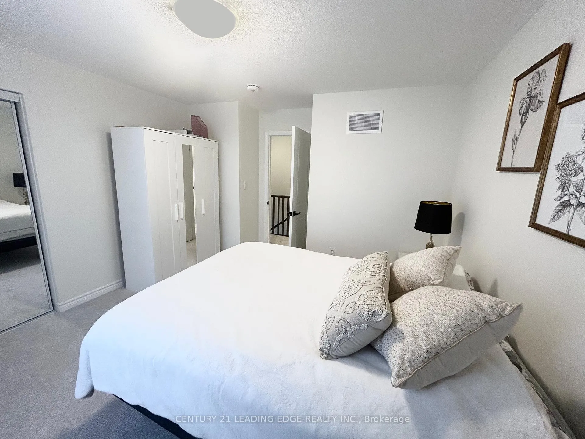 Photo 12 of 3378 Swordbill Street, Pickering, Rural Pickering — HOMEH