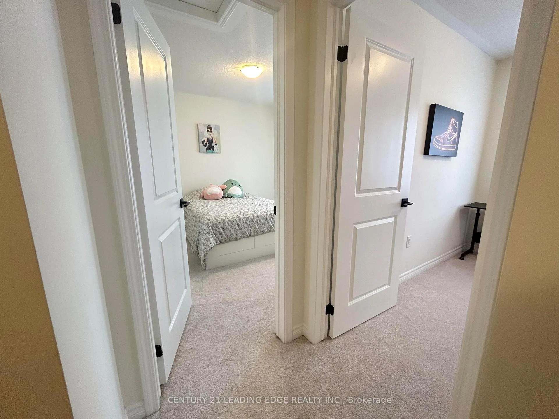 Photo 14 of 3378 Swordbill Street, Pickering, Rural Pickering — HOMEH