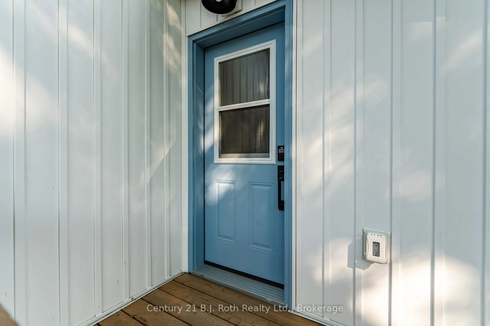 Photo 32 of 339 First Street, Midland — HOMEH