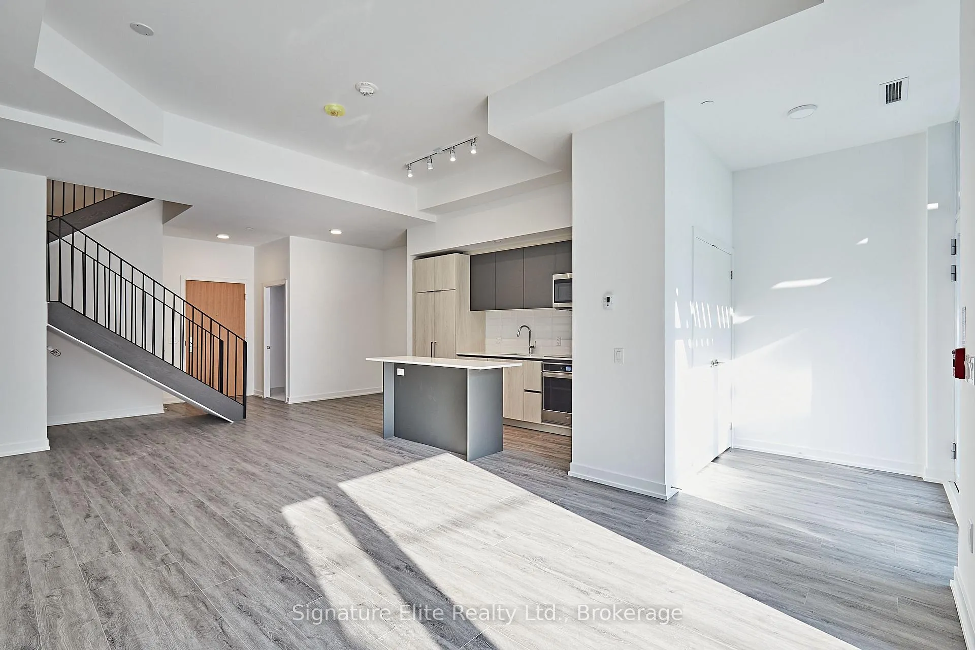 Photo 3 of 109 Booth Avenue, Toronto, South Riverdale — HOMEH