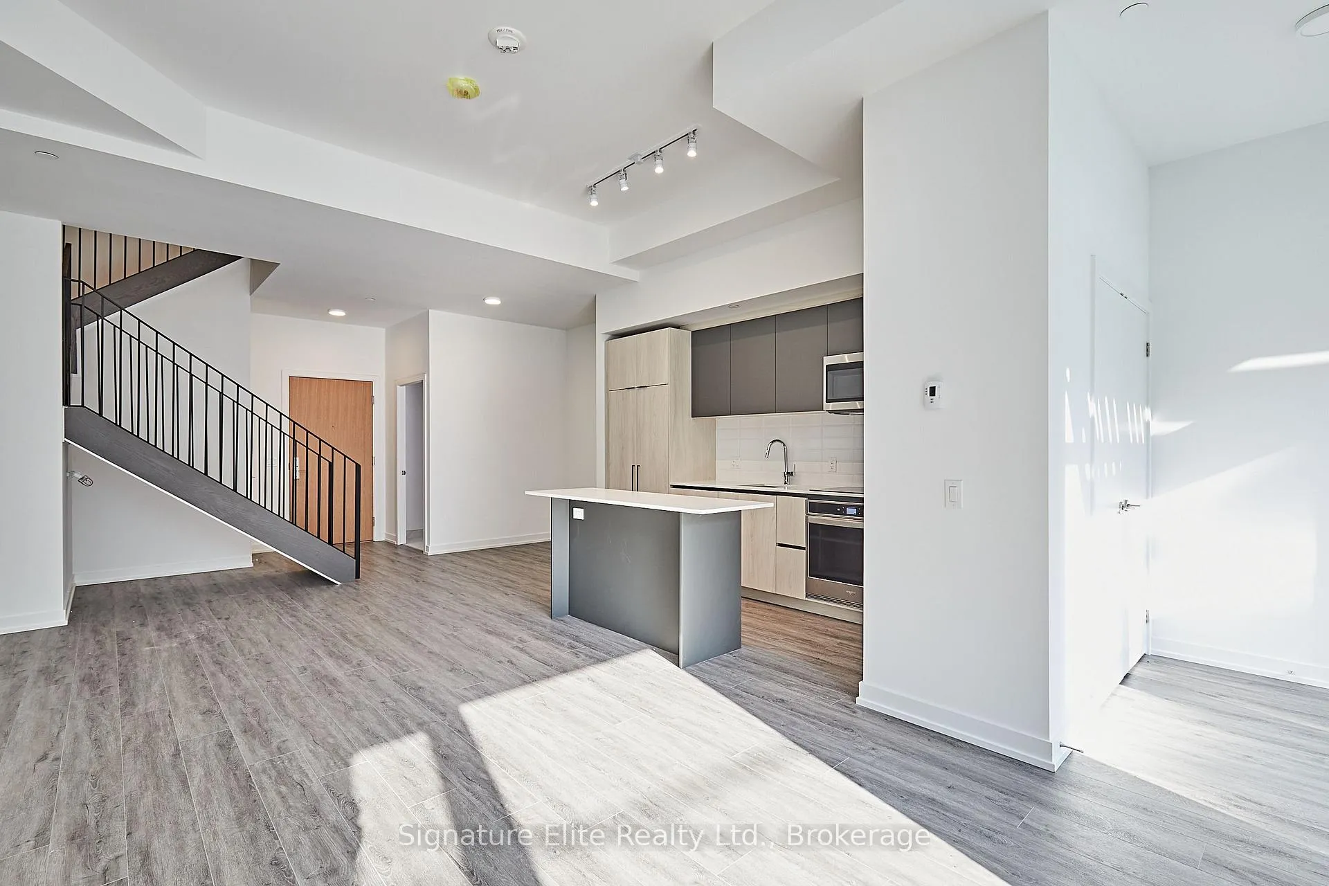 Photo 12 of 109 Booth Avenue, Toronto, South Riverdale — HOMEH
