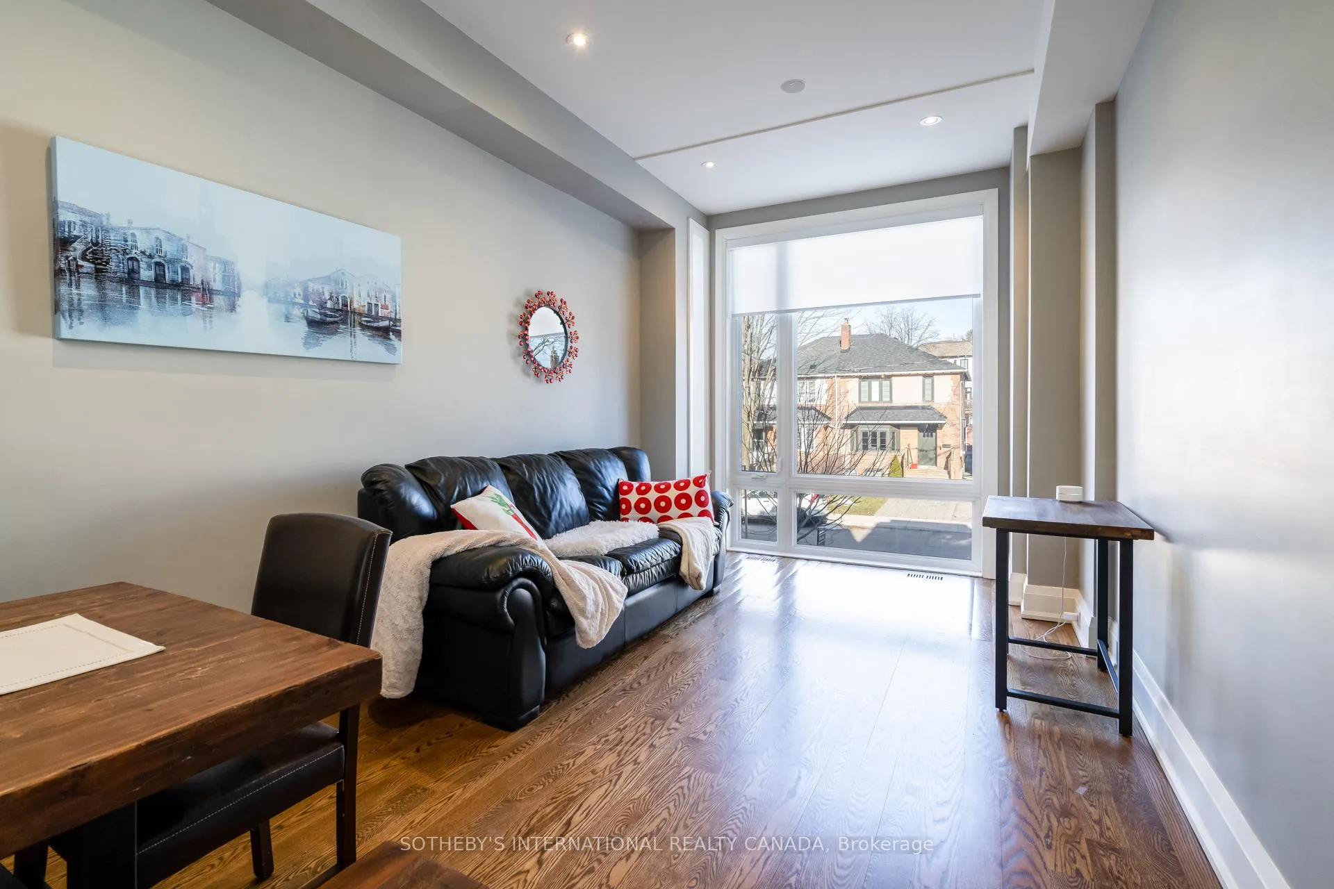 Photo 8 of 209B Glengarry Avenue, Toronto, Lawrence Park North — HOMEH