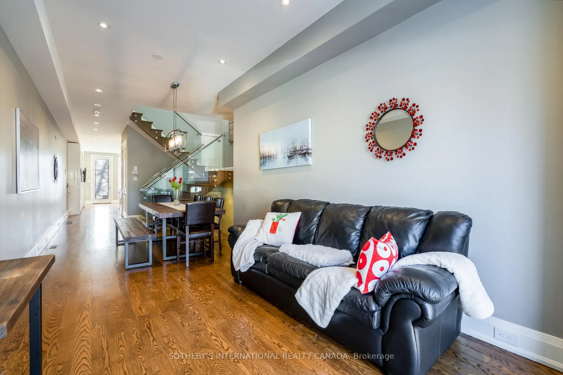 Photo 10 of 209B Glengarry Avenue, Toronto, Lawrence Park North — HOMEH