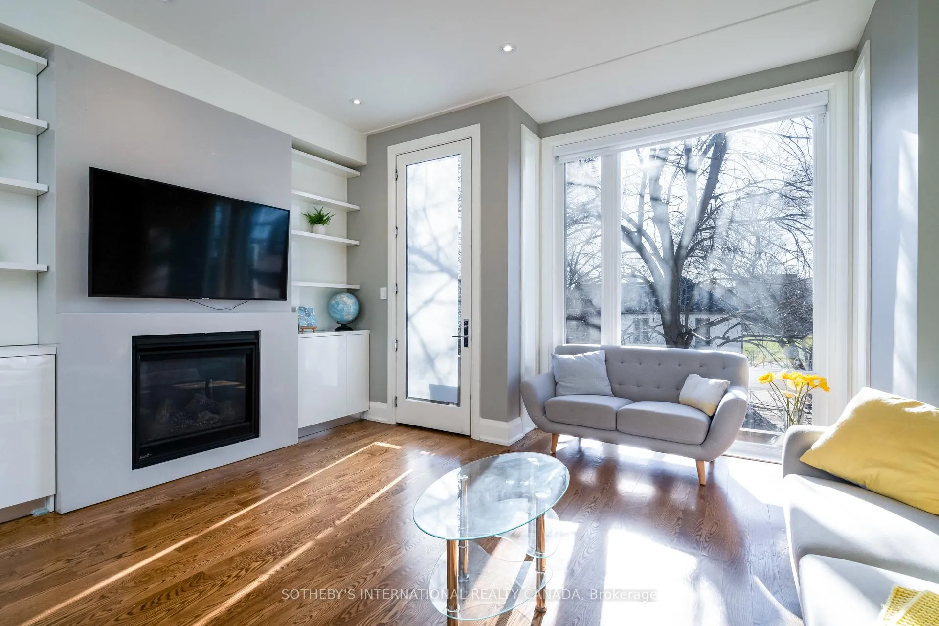Photo 13 of 209B Glengarry Avenue, Toronto, Lawrence Park North — HOMEH