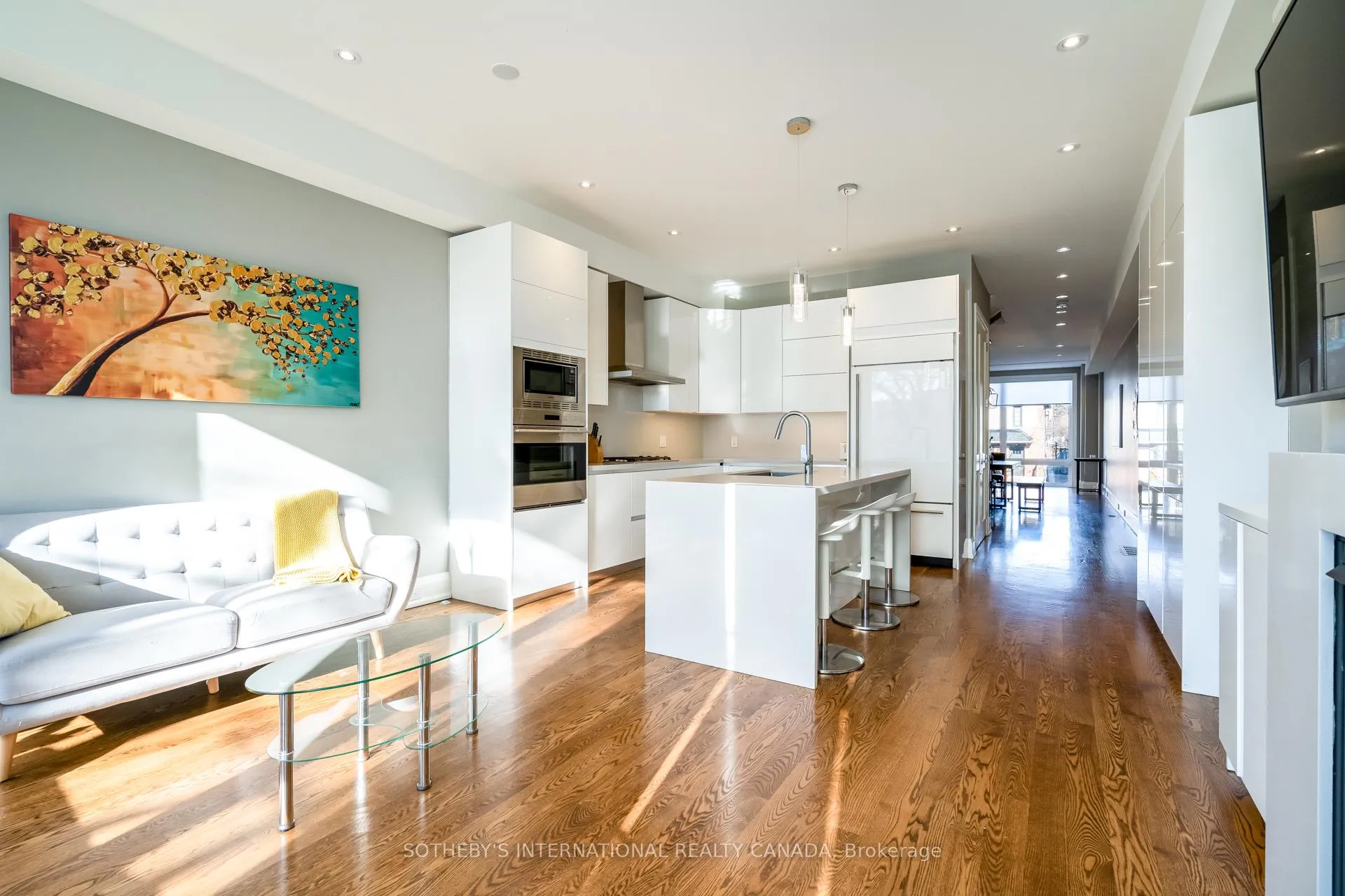 Photo 19 of 209B Glengarry Avenue, Toronto, Lawrence Park North — HOMEH