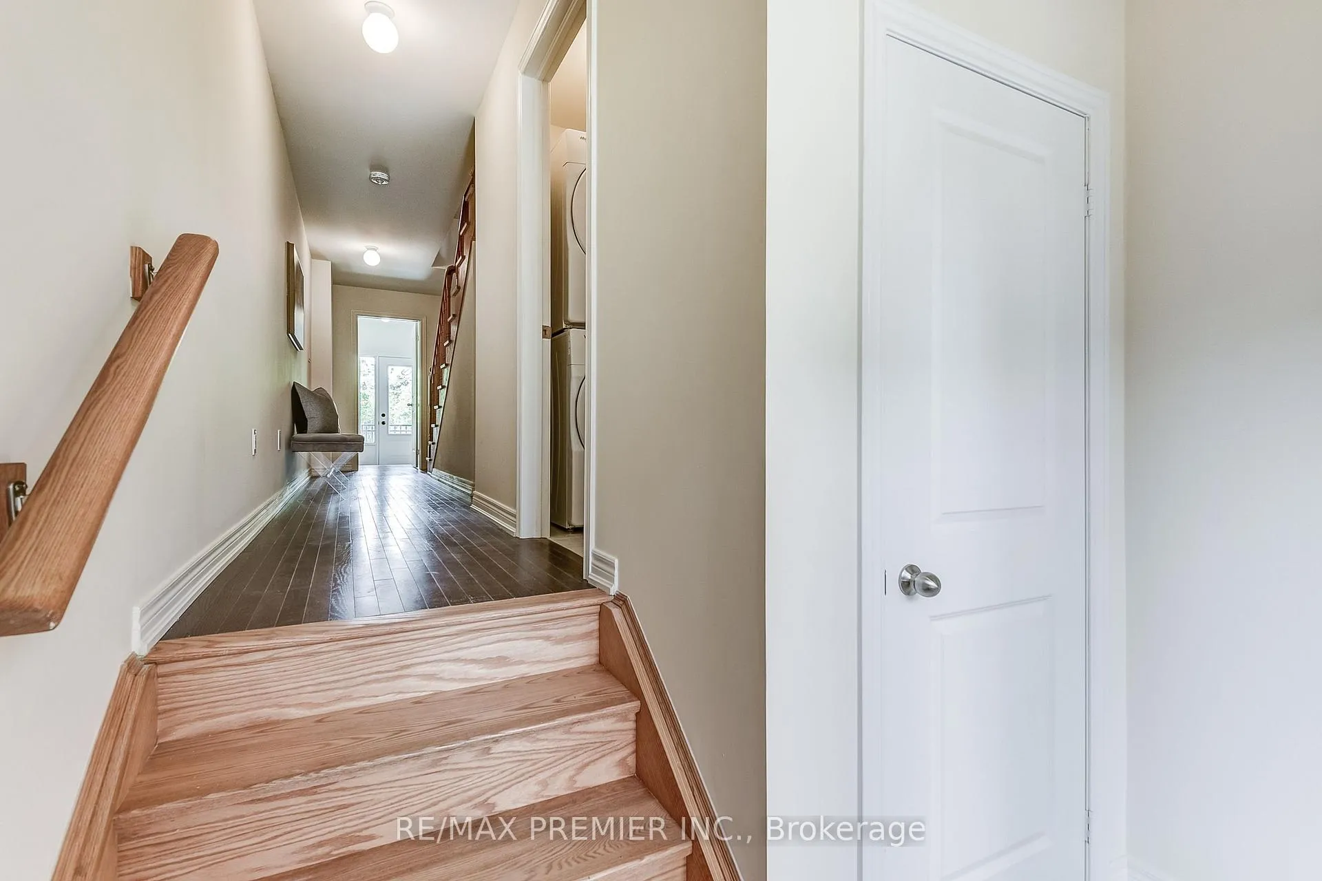 Photo 6 of 14 Cunliffe Lane, Ajax, South East — HOMEH