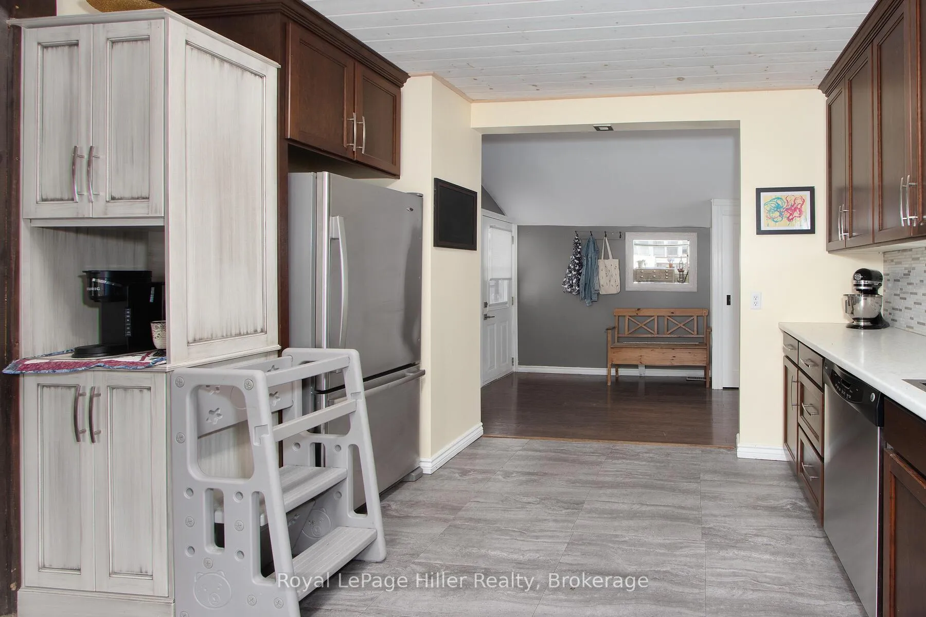 Photo 17 of 53 George Street E, Huron East, Seaforth — HOMEH