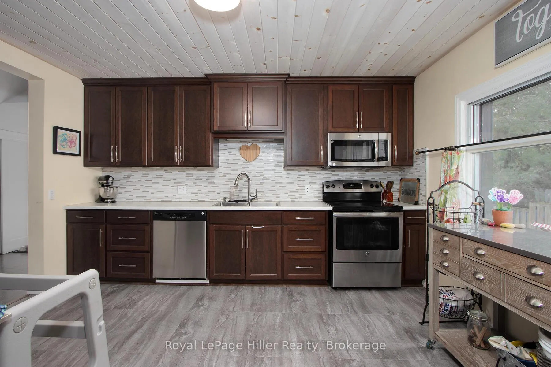 Photo 18 of 53 George Street E, Huron East, Seaforth — HOMEH