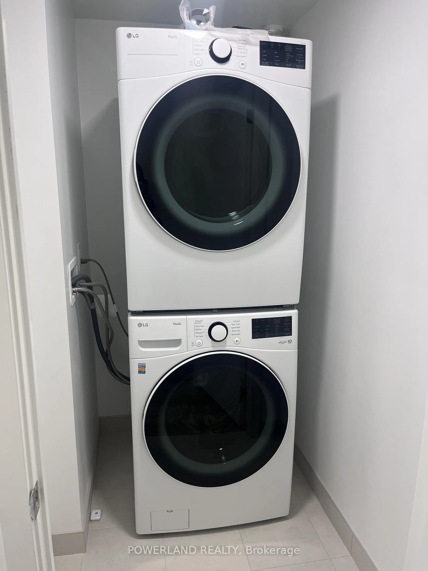 Photo 8 of Unit 3006, 395 Square One Drive, Mississauga, City Centre — HOMEH