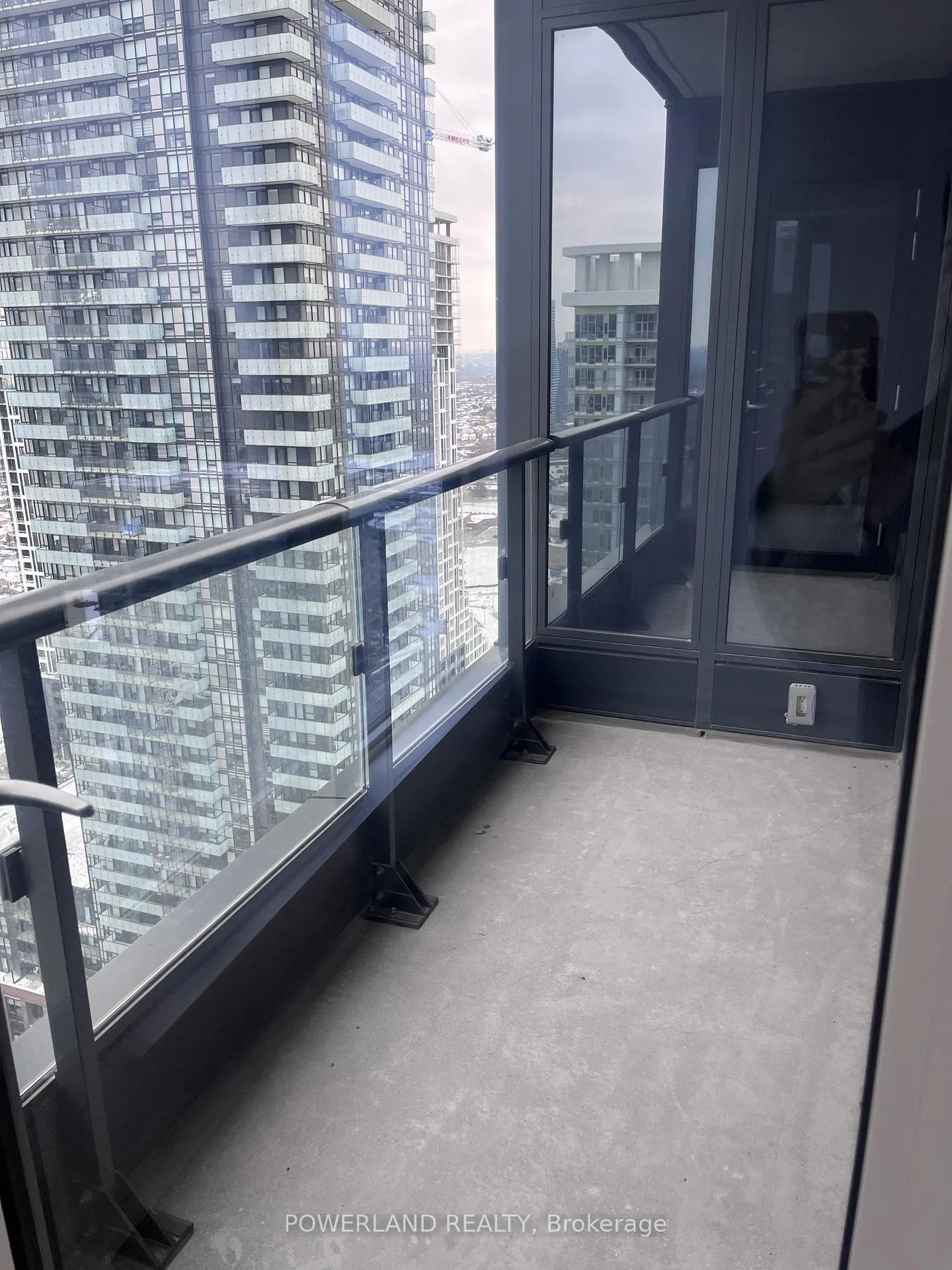 Photo 31 of Unit 3006, 395 Square One Drive, Mississauga, City Centre — HOMEH