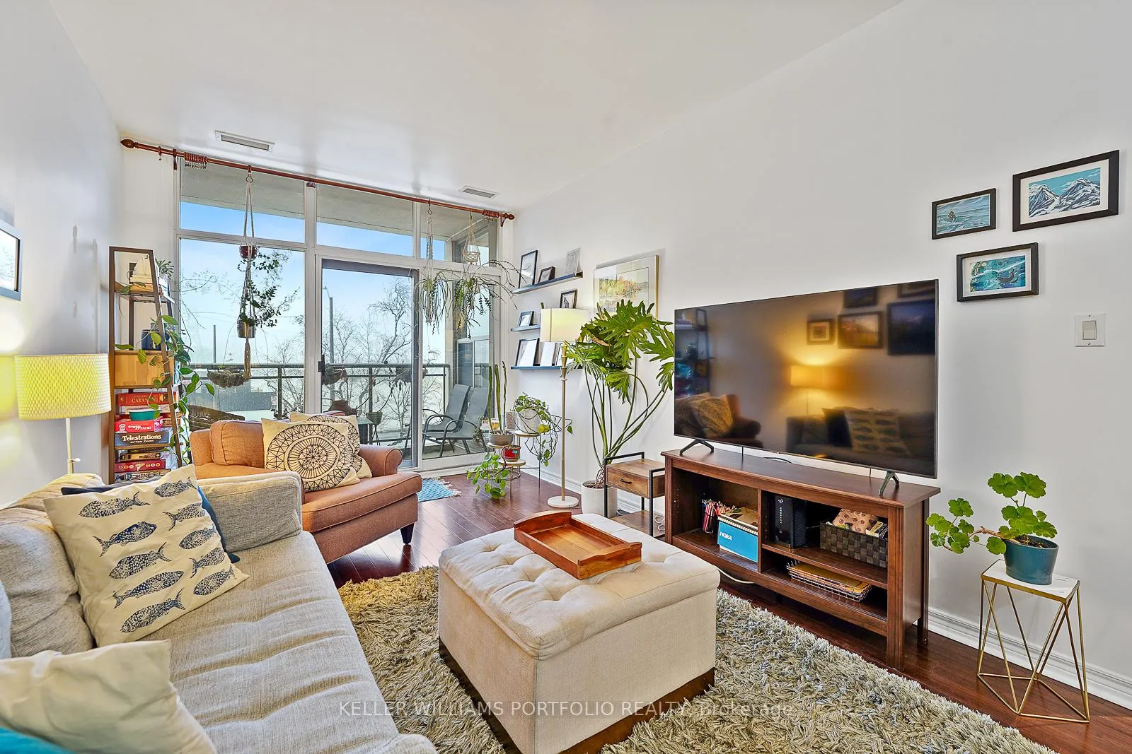 Photo 14 of Unit 206, 1 Leaside Park Drive, Toronto, Thorncliffe Park — HOMEH