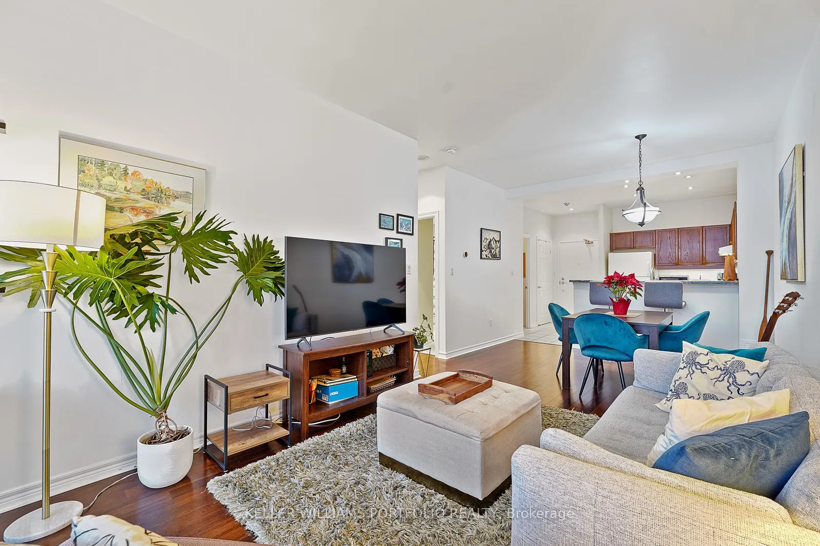 Photo 17 of Unit 206, 1 Leaside Park Drive, Toronto, Thorncliffe Park — HOMEH