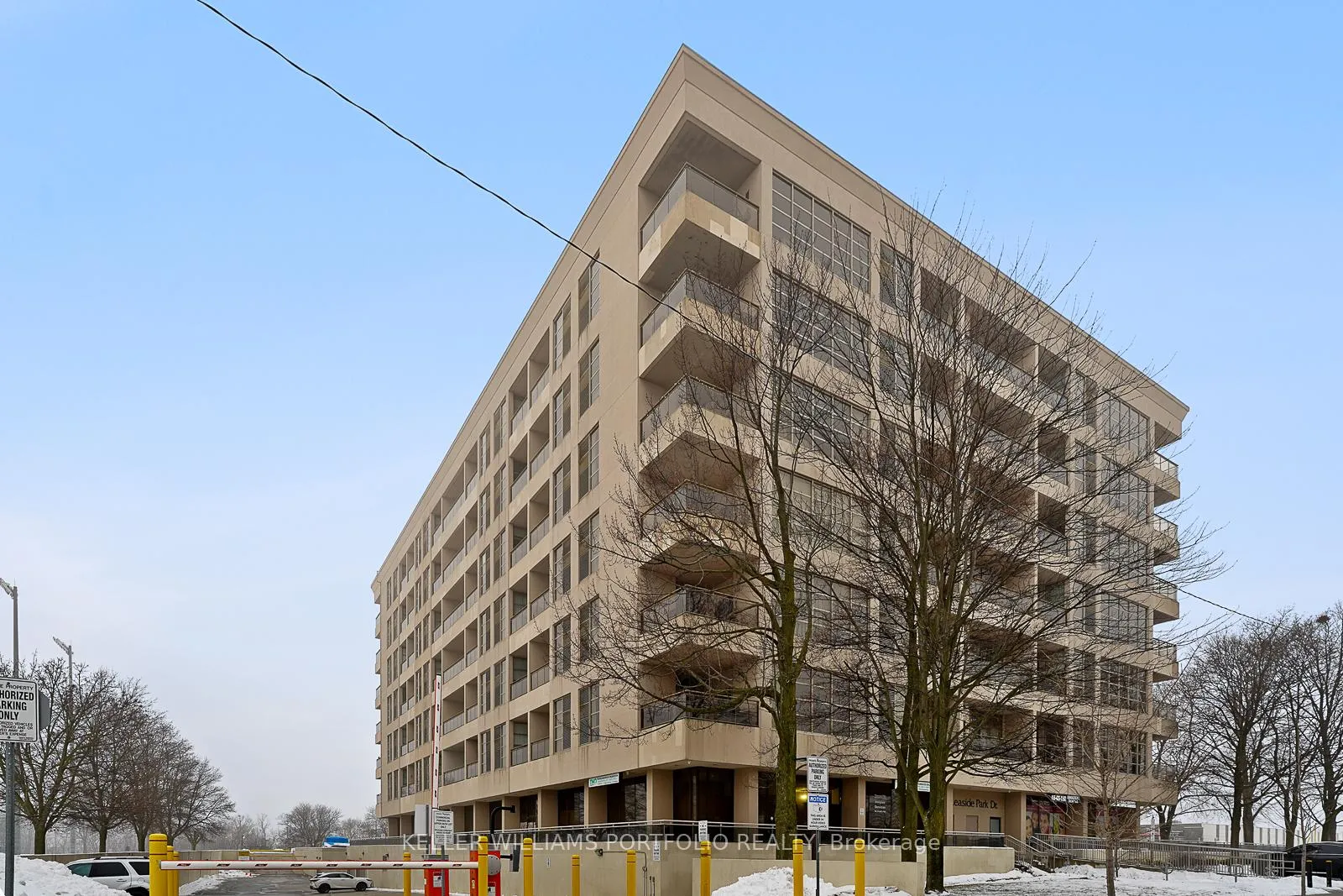 Photo 38 of Unit 206, 1 Leaside Park Drive, Toronto, Thorncliffe Park — HOMEH