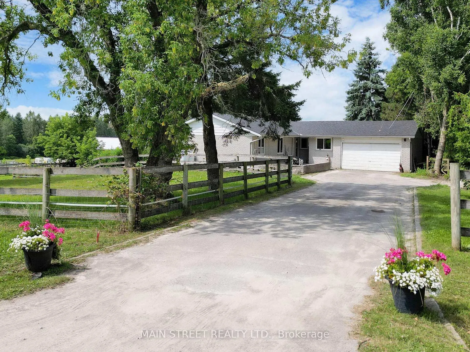 Photo 2 of 12600 Sideroad 17 Road, Brock, Rural Brock — HOMEH
