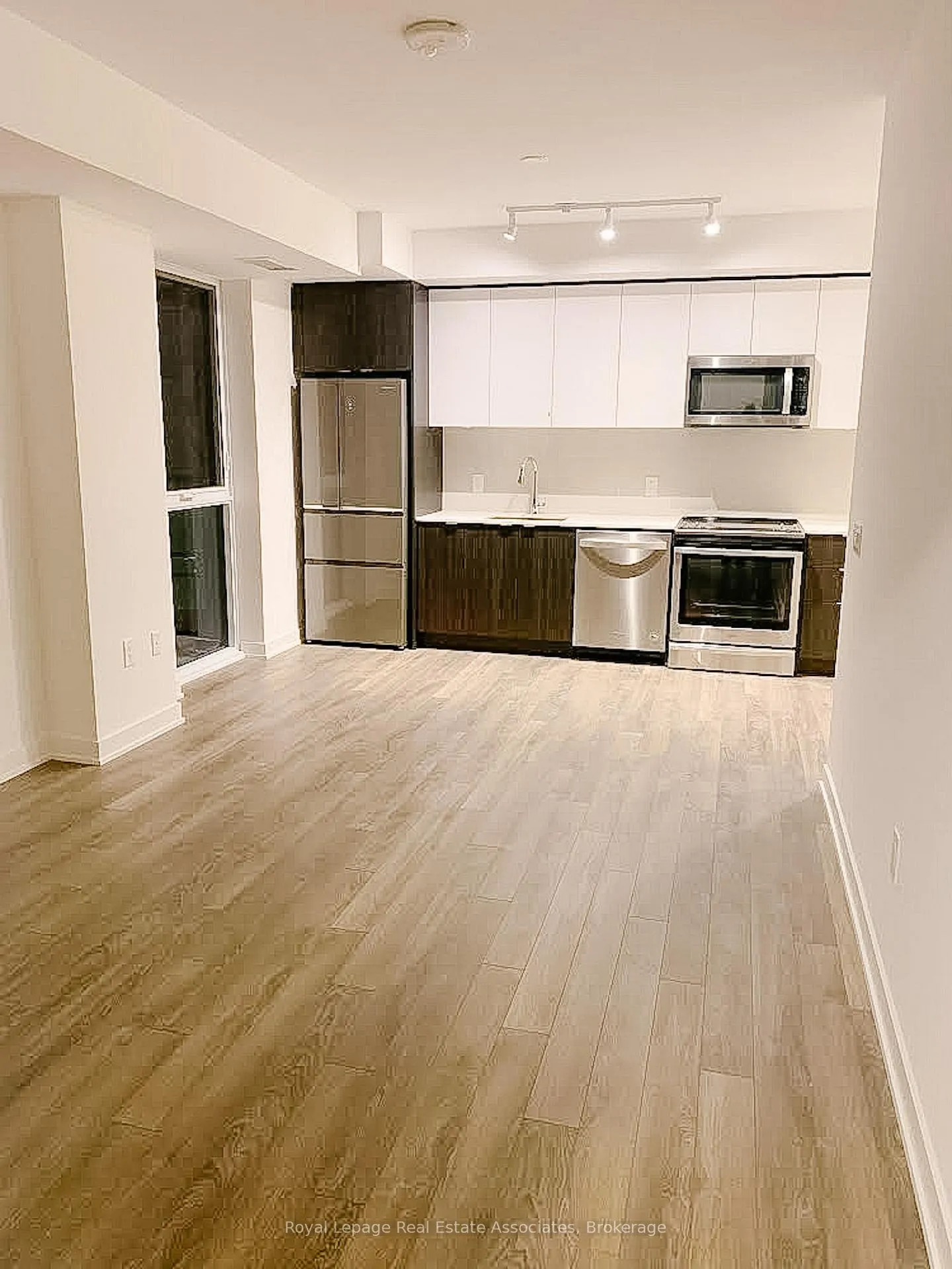 Photo 3 of Unit 629, 100 Eagle Rock Way, Vaughan, Rural Vaughan — HOMEH