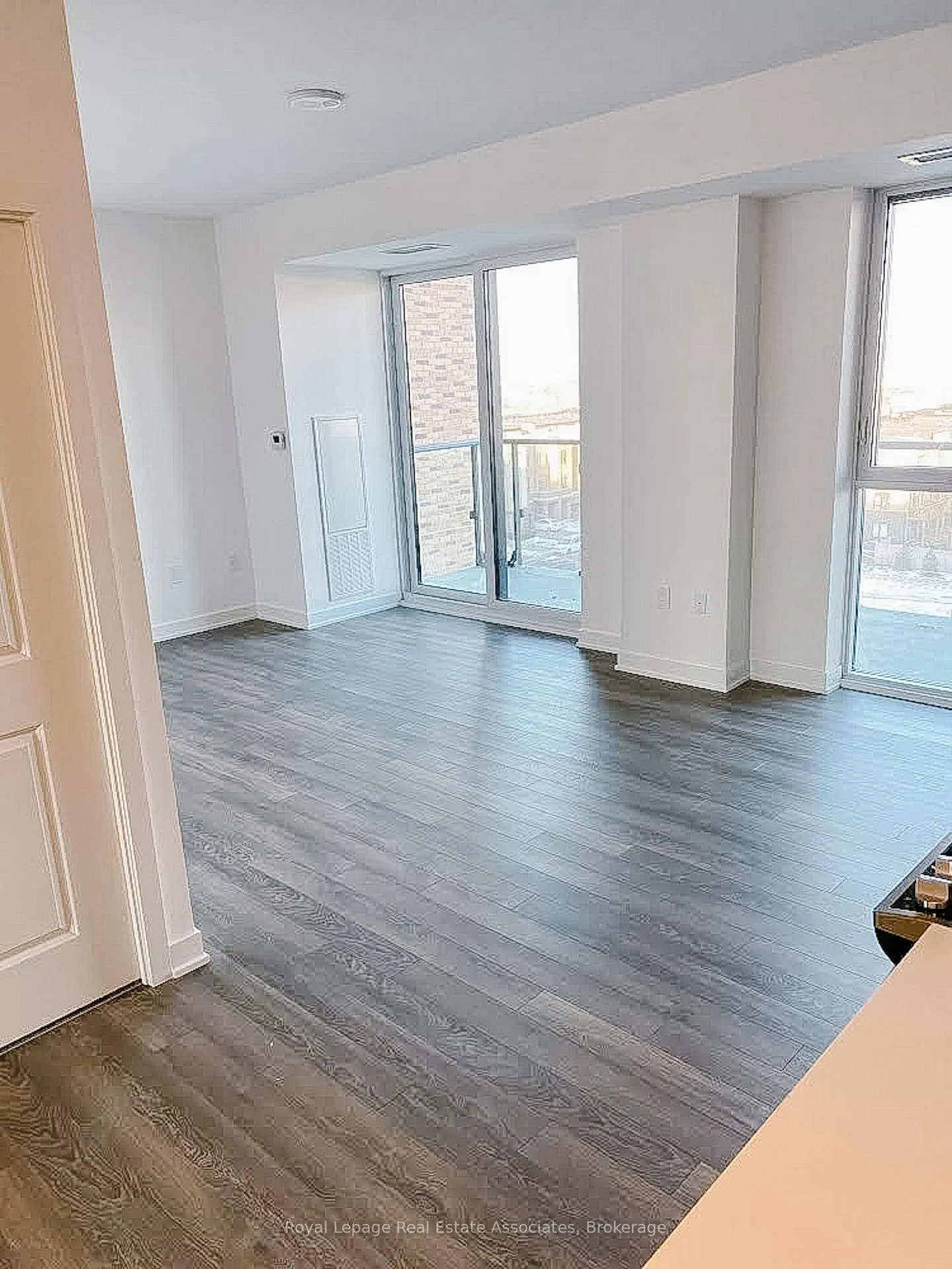 Photo 4 of Unit 629, 100 Eagle Rock Way, Vaughan, Rural Vaughan — HOMEH