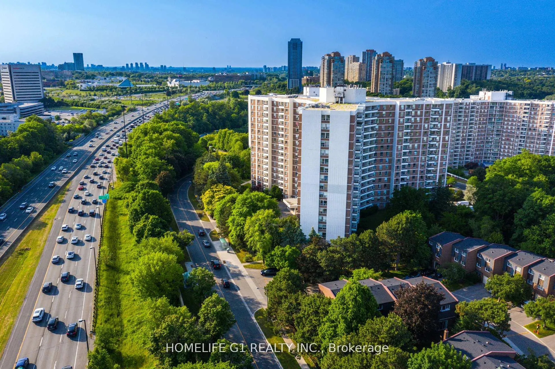 Photo 3 of Unit 706, 5 Shady Golfway, Toronto, Flemingdon Park — HOMEH