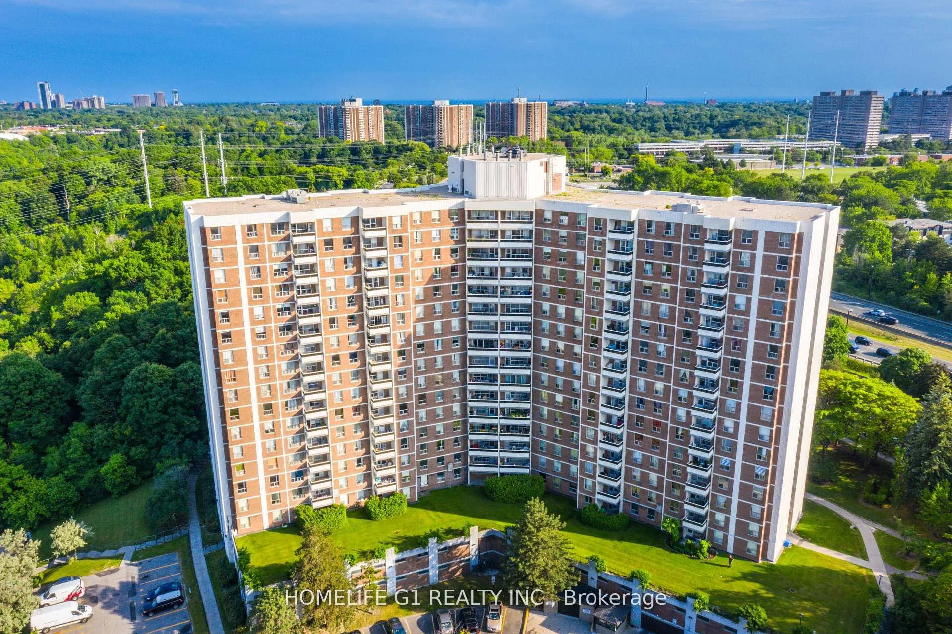 Photo 7 of Unit 706, 5 Shady Golfway, Toronto, Flemingdon Park — HOMEH