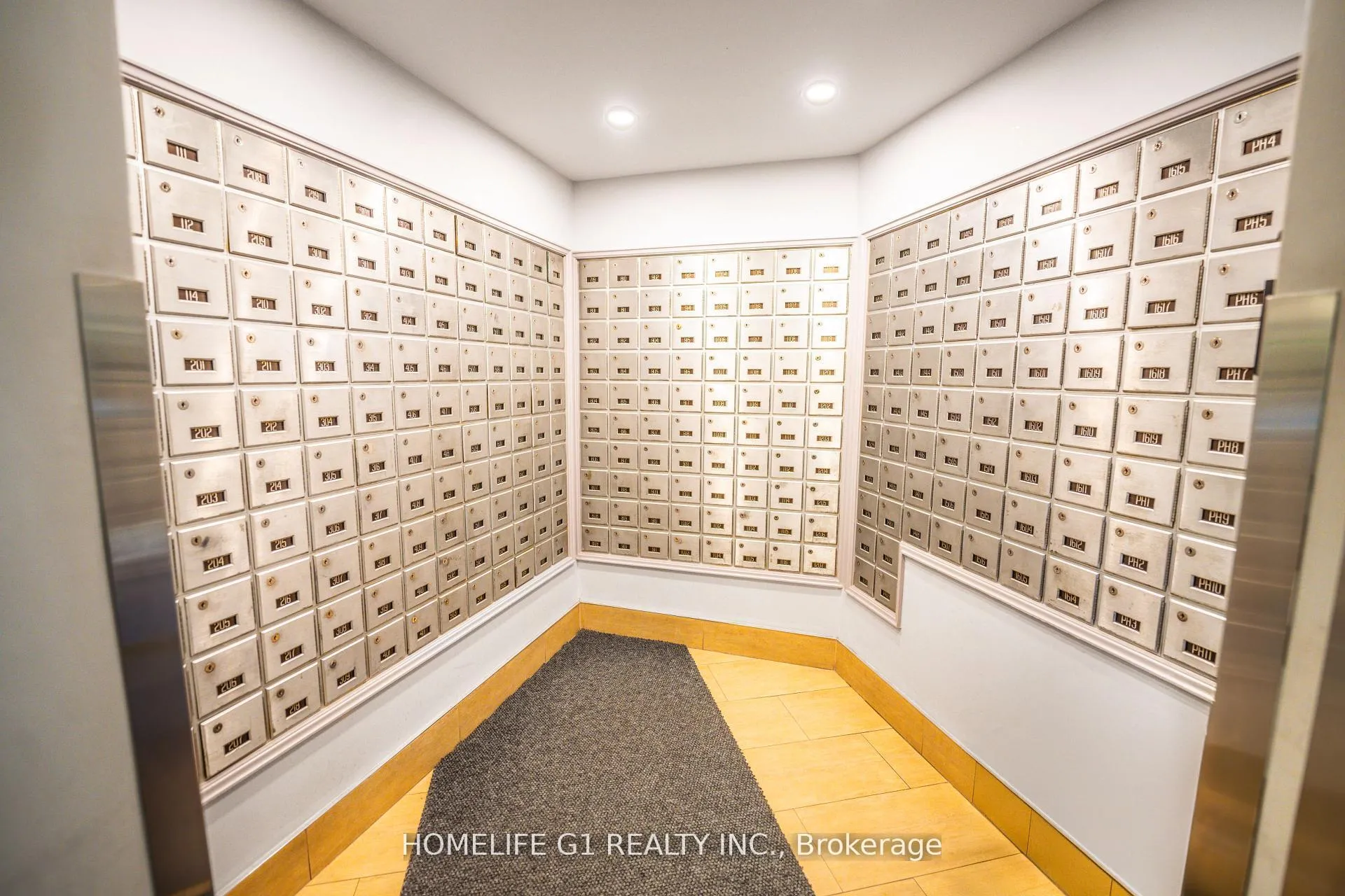 Photo 11 of Unit 706, 5 Shady Golfway, Toronto, Flemingdon Park — HOMEH